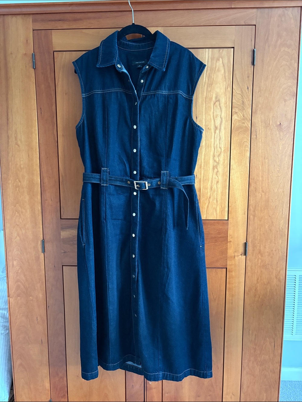 Ann Taylor Sleeveless Denim Midi Dress in Dark Blue with Belt